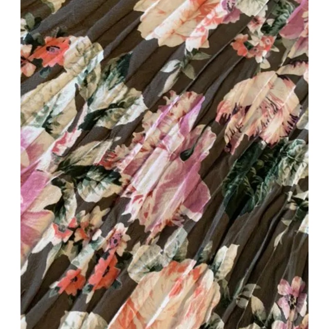 Ebonyivory(エボニーアイボリー)のエボニーアイボリー　レトロ　花柄　ロングスカート　プリーツ　アンティーク　新品 レディースのスカート(ロングスカート)の商品写真