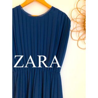 ザラ(ZARA)の美品　ZARA ザラ　ノースリーブ　ワンピース　プリーツ　ブルー　人気　完売(ひざ丈ワンピース)