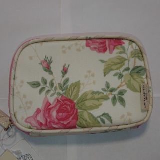 LAURA ASHLEY(小物入れ)のフリマアイテム一覧 LAURA ASHLEY(小物入れ)のフリマアイテム一覧