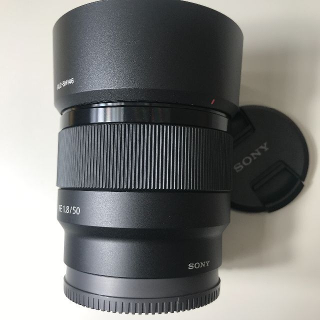 SONY(ソニー)のSONY FE 50mm F1.8 (レンズ保護フィルター付き) スマホ/家電/カメラのカメラ(レンズ(単焦点))の商品写真