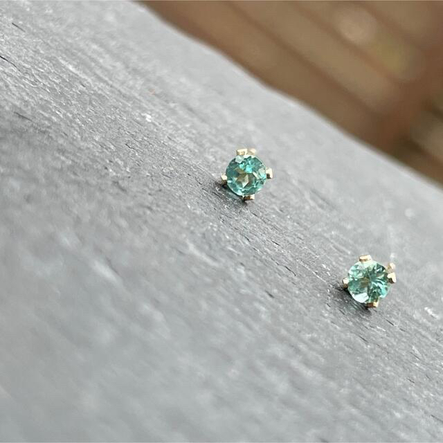 【オーダー】14kgf  paraibacolor Apatite　pierce ハンドメイドのアクセサリー(ピアス)の商品写真