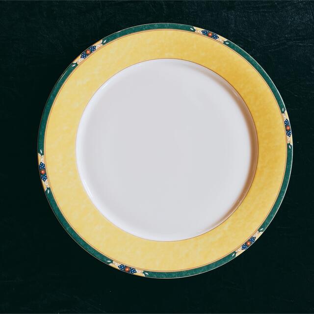 プレート皿・elegantbonechina5枚セット インテリア/住まい/日用品のキッチン/食器(食器)の商品写真