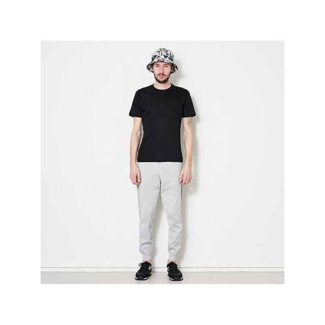 【ブラック】アリオリティ・スムース クルーネック 半袖Tシャツ 1