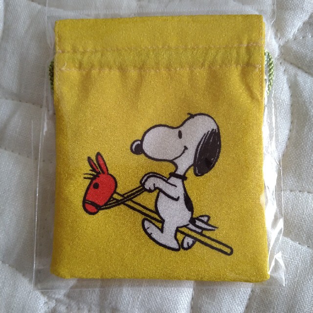 SNOOPY(スヌーピー)のスヌーピー　まめ巾着 エンタメ/ホビーのおもちゃ/ぬいぐるみ(キャラクターグッズ)の商品写真