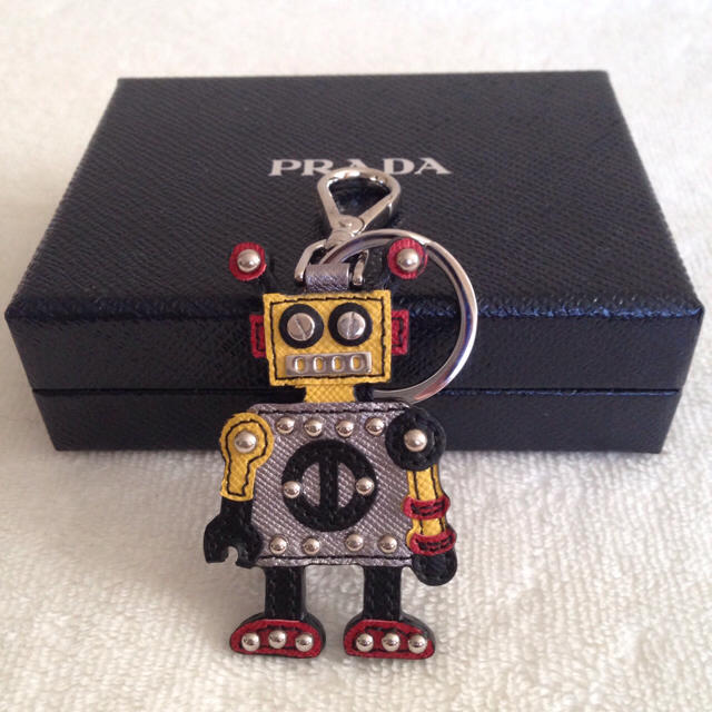 【美品】PRADA キーホルダー　ロボット