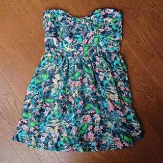 ザラ(ZARA)の【最終セール】値下げしました！【Zara】夏 ワンピース サイズL(ミニワンピース)