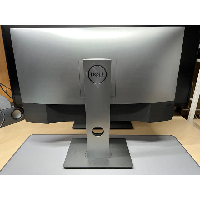 Dell U2520D 25インチ ①DELLモニター