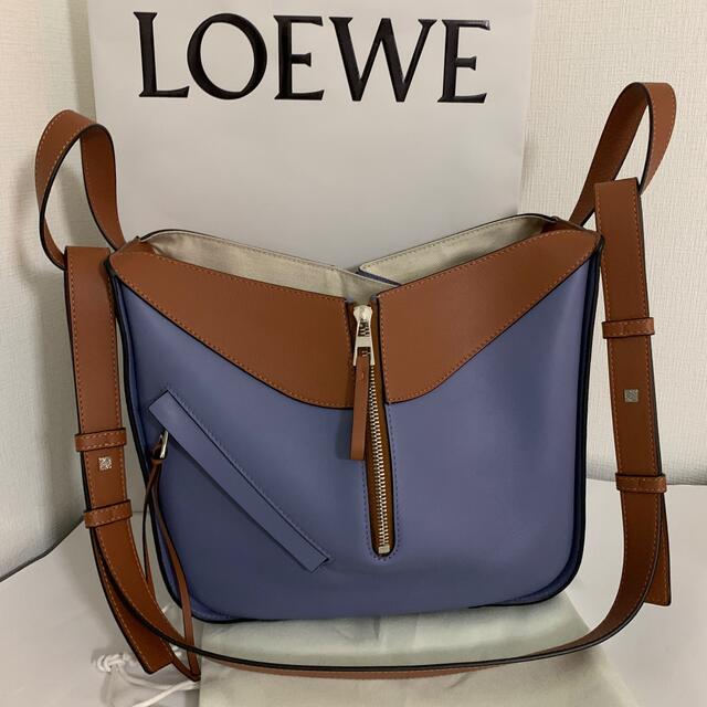 LOEWE(ロエベ)のLOEWE ロエベ ハンモックバッグ スモール クラシックカーフ ブルーベリー レディースのバッグ(ハンドバッグ)の商品写真