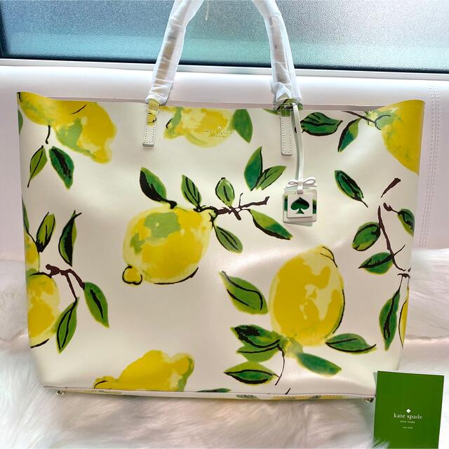 kate spade new york(ケイトスペードニューヨーク)の☆kate spade new york☆レモン柄トートバッグ/新品・未使用♪ レディースのバッグ(トートバッグ)の商品写真