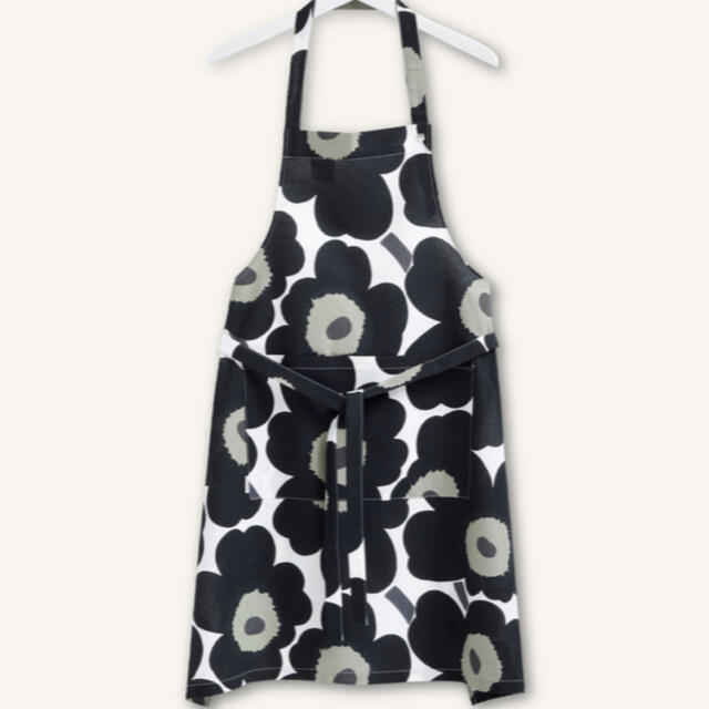 marimekko(マリメッコ)のマリメッコ　エプロン　ブラック レディースのレディース その他(その他)の商品写真