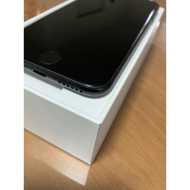 iPhone SE 第2世代 (SE2) ブラック 64 GB SIMフリー 5