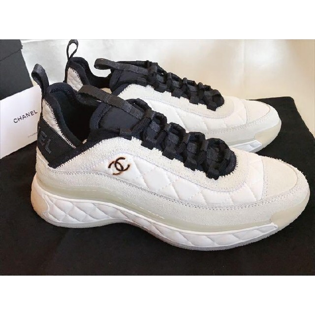 ブティック】 CHANEL - シャネルスニーカー 人気 ホワイト 37の通販 by ...