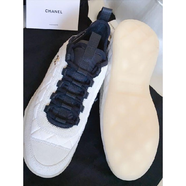 ブティック】 CHANEL - シャネルスニーカー 人気 ホワイト 37の通販 by ...