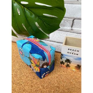 ハンドメイド  BOXポーチ  花柄(ポーチ)