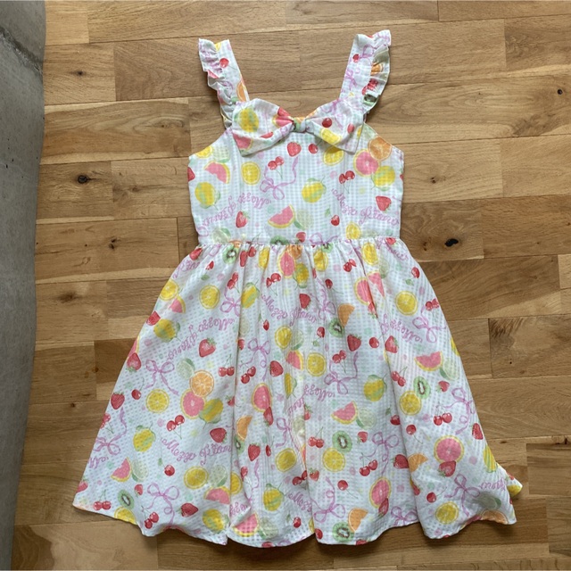 mezzo piano(メゾピアノ)のメゾピアノ　フルーツ柄ワンピース キッズ/ベビー/マタニティのキッズ服女の子用(90cm~)(ワンピース)の商品写真