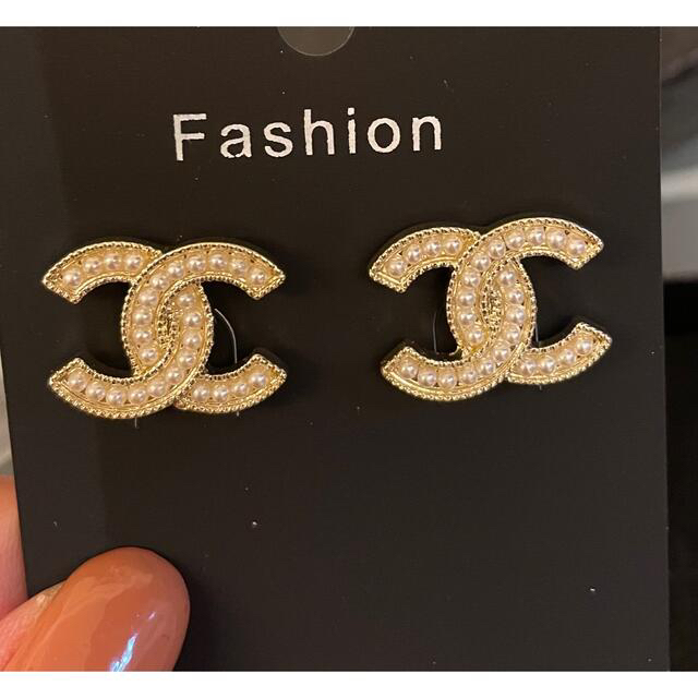 CHANEL   美品　　CCマークピアス