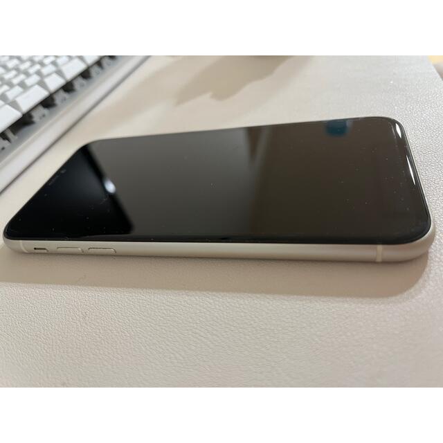 iPhone(アイフォーン)のiPhone11 本体 128GB スマホ/家電/カメラのスマートフォン/携帯電話(スマートフォン本体)の商品写真