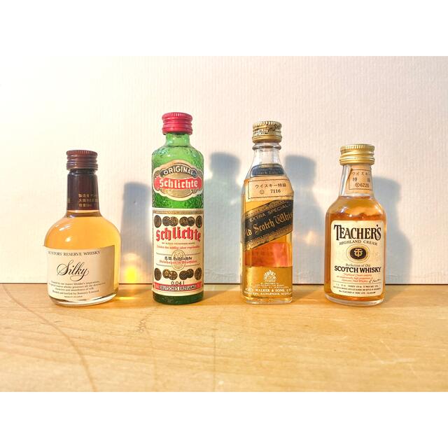 Ver15 ヴィンテージ洋酒ミニチュアボトル22種セット未開封 食品/飲料/酒の酒(ウイスキー)の商品写真