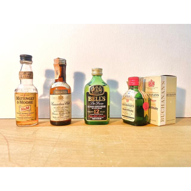 Ver15 ヴィンテージ洋酒ミニチュアボトル22種セット未開封 食品/飲料/酒の酒(ウイスキー)の商品写真
