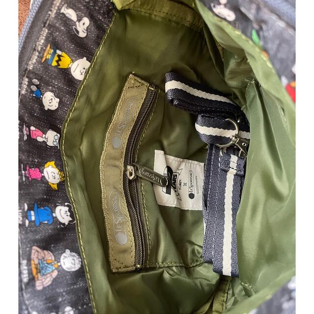 LeSportsac(レスポートサック)のレスポートサック　スヌーピー レディースのバッグ(ショルダーバッグ)の商品写真