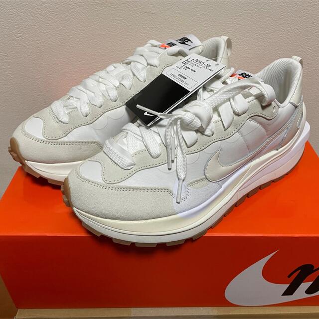 スニーカー新品 SACAI NIKE VAPORWAFFLE White Gum 25cm