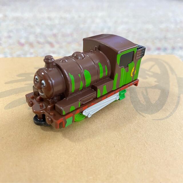 Takara Tomy(タカラトミー)のトミカ トーマス　チョコレートパーシー キッズ/ベビー/マタニティのおもちゃ(電車のおもちゃ/車)の商品写真