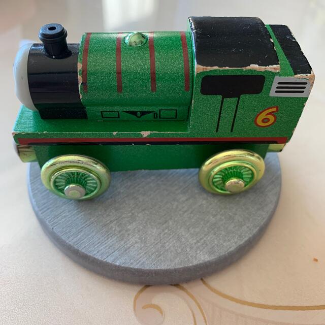 Takara Tomy(タカラトミー)の機関車トーマス汽車　パーシー60周年木製 キッズ/ベビー/マタニティのおもちゃ(電車のおもちゃ/車)の商品写真