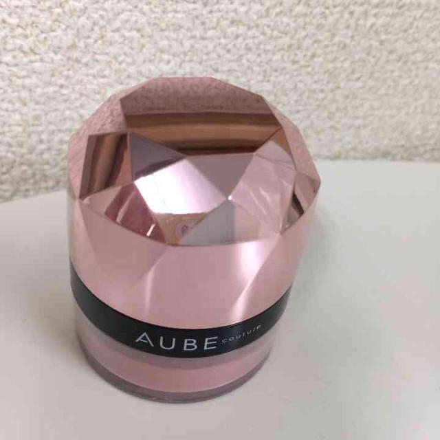 AUBE couture(オーブクチュール)のオーブ クチュール ぽんぽんチーク コスメ/美容のベースメイク/化粧品(チーク)の商品写真