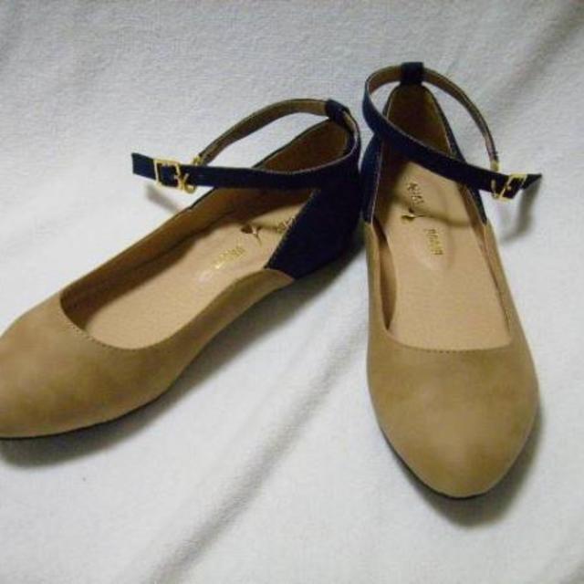 【１１Ｆ】バイカラー フラットシューズ Ｓサイズ３Ｅ レディースの靴/シューズ(バレエシューズ)の商品写真