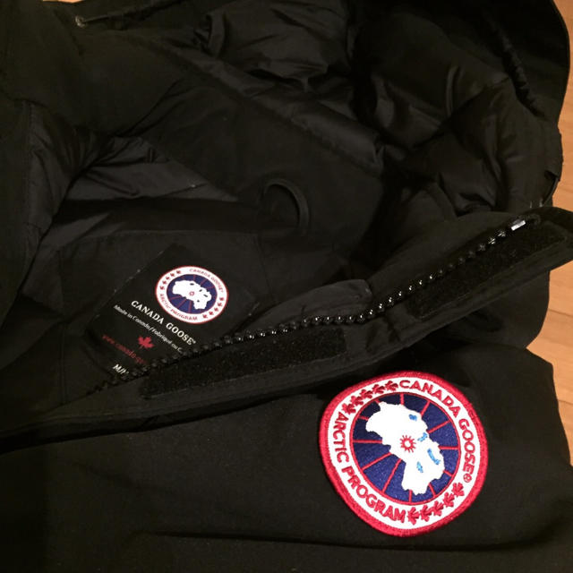 CANADA GOOSE(カナダグース)の大幅値下げ カナダグース カムループス メンズのジャケット/アウター(ダウンジャケット)の商品写真