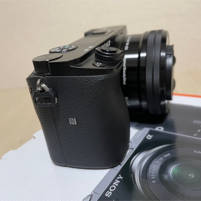 させて SONY α6100 ダブルズームレンズキット ブラックの通販 by 23's