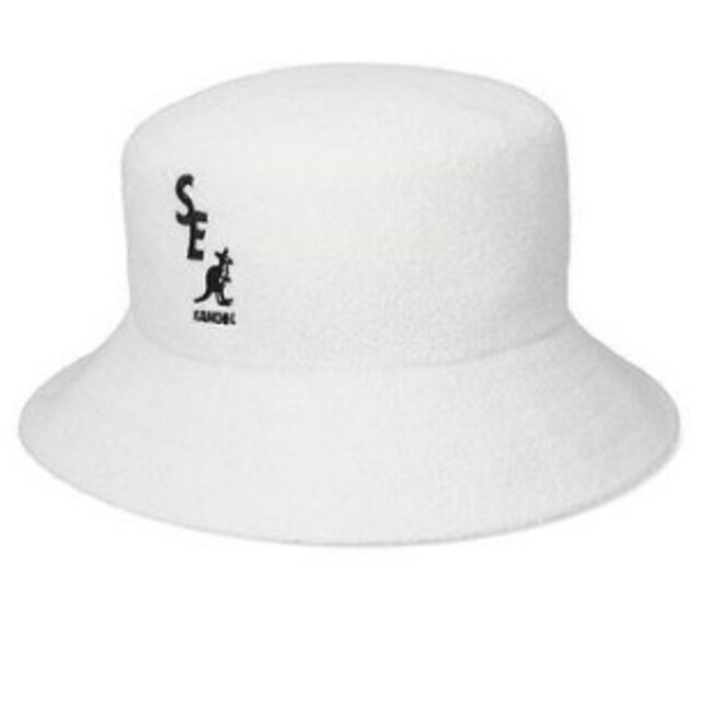 WIND AND SEA(ウィンダンシー)のKANGOL x WDS Bermuda Bucket / WHITE メンズの帽子(ハット)の商品写真