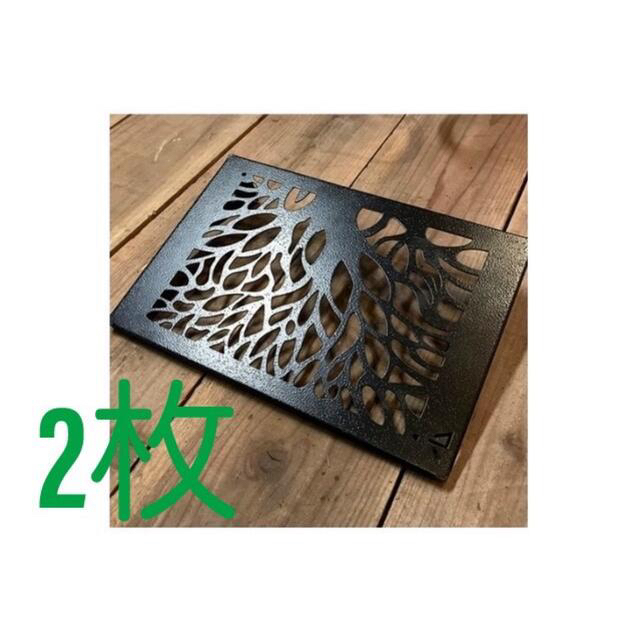 BLACK DESIGN】ツリー柄 アイアンプレート2枚ハレテーブル BLACK DESIGN】ツリー柄 アイアンプレート2枚ハレテーブル