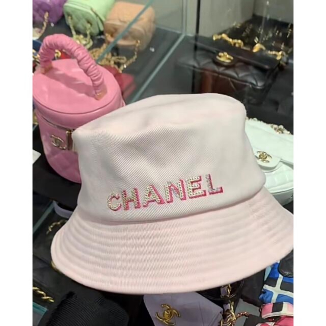 CHANEL(シャネル)のChanel シャネル バケットハット ピンク レディースの帽子(ハット)の商品写真