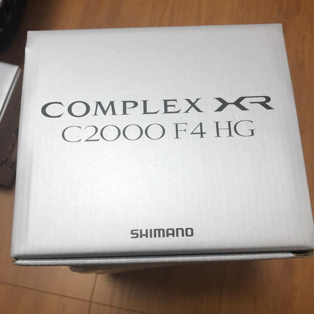 シマノ　SHIMANO コンプレックスxr c2000f4hg 新品未開封品155スプール寸法