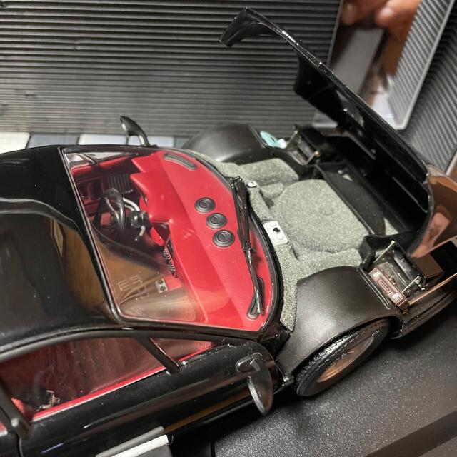 絶版未展示品 京商 1/18フェラーリ 365GT4 /BB ブラック 絶版未展示品 京商 1/18フェラーリ 365GT4 /BB ブラック
