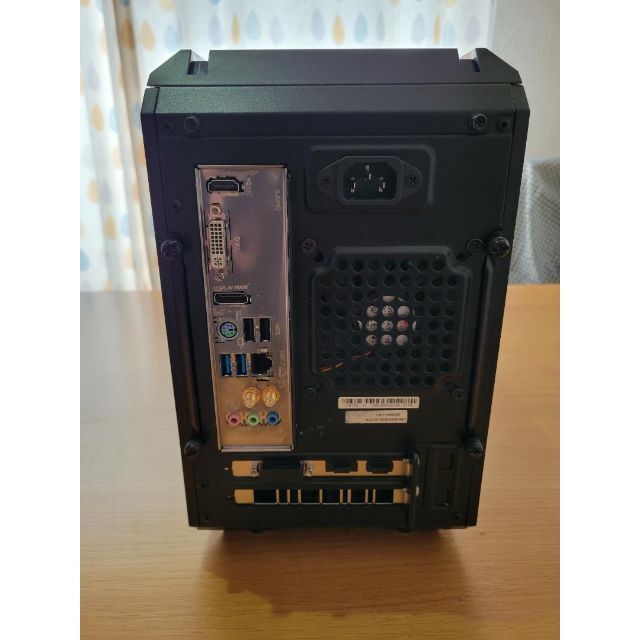 i7 8700/メモリ16GB/電源500w/Win10/mini ITX i7 8700/メモリ16GB/電源500w/Win10/mini ITX