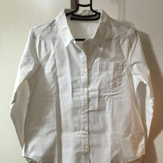 ショコラフィネローブ(chocol raffine robe)の未使用 白シャツ 専用出品(シャツ/ブラウス(長袖/七分))
