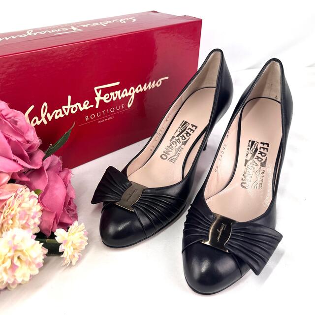 おります Salvatore Ferragamo - ✨美品✨フェラガモ 6D パンプス