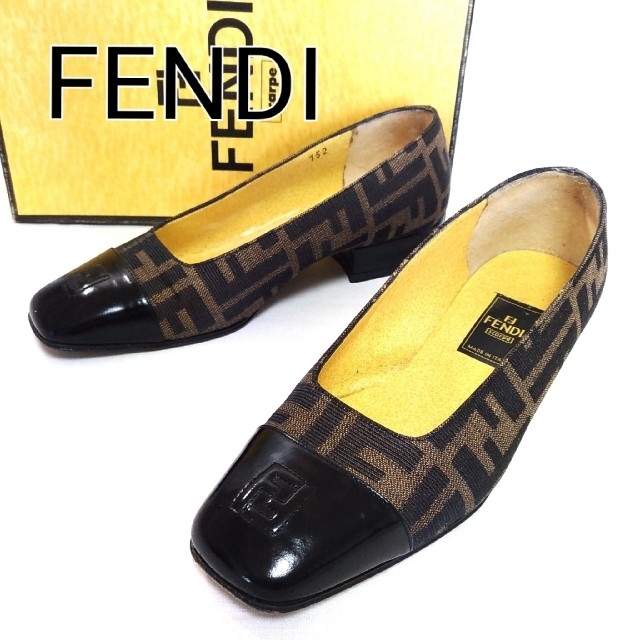 FENDI  フェンディ  フラットシューズ  ズッカ