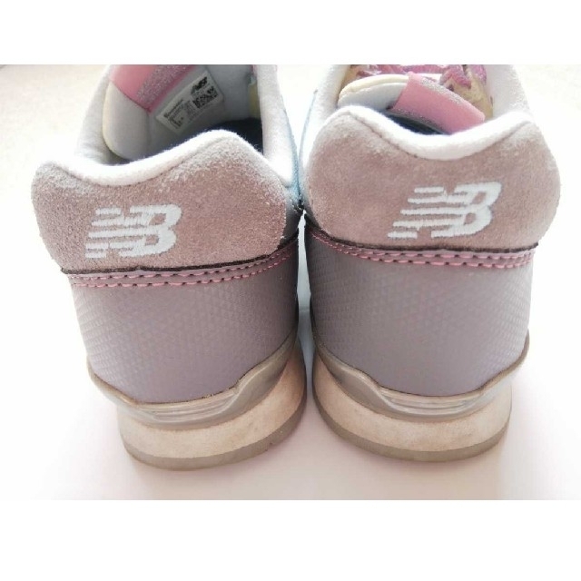 New Balance(ニューバランス)のレディーススニーカーnew balance☆２４ｃｍ☆D/WR996EK レディースの靴/シューズ(スニーカー)の商品写真