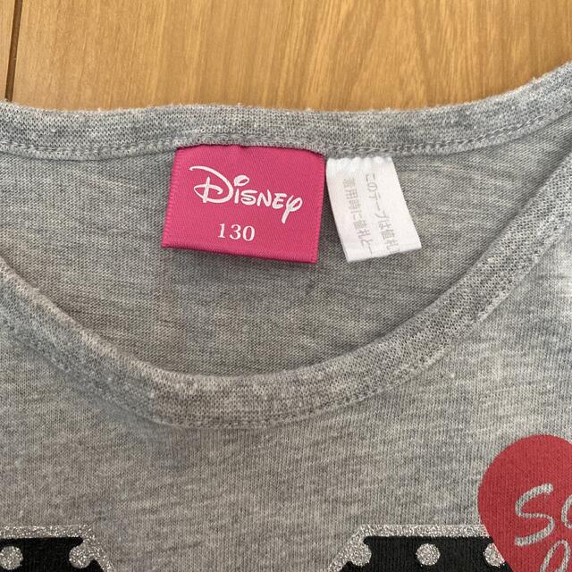 Disney(ディズニー)のDisney ディズニー　ミニーマウス　Tシャツ　グレー　130 ラメ入り キッズ/ベビー/マタニティのキッズ服女の子用(90cm~)(Tシャツ/カットソー)の商品写真