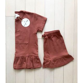 キャラメルベビー&チャイルド(Caramel baby&child )の新品✦Konges Sloejd 裾フリル リブセットアップ(5-6Y)(Tシャツ/カットソー)