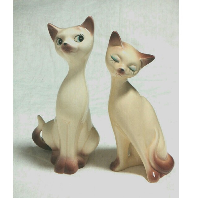 昭和レトロ 猫の置物 陶器製ペア | フリマアプリ ラクマ