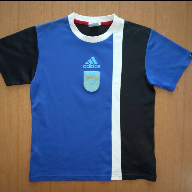 adidas(アディダス)のアディダスサッカーシャツCLIMALITE150㎝ キッズ/ベビー/マタニティのキッズ服男の子用(90cm~)(Tシャツ/カットソー)の商品写真