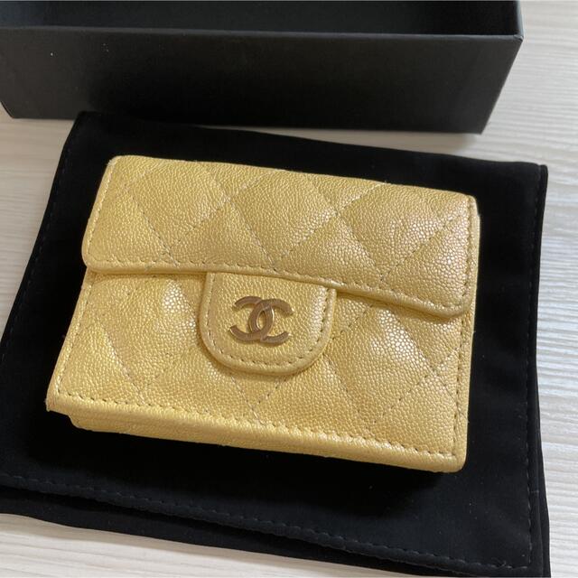 CHANEL マトラッセ 三つ折り ミニ財布 財布 黄色 キャビアスキン - 財布