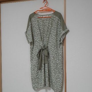 ショコラフィネローブ(chocol raffine robe)の美品　chocol raffine robe ワンピース(ひざ丈ワンピース)