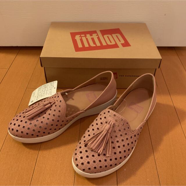 fitflop(フィットフロップ)のfitflopフィットフロップ コンフォートシューズ本革　新品23.5センチ レディースの靴/シューズ(ローファー/革靴)の商品写真