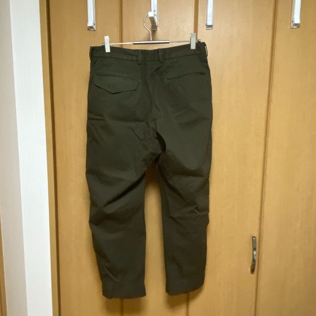 kolor(カラー)のkolor BEACON Chino Cropped Tapered Pants メンズのパンツ(チノパン)の商品写真