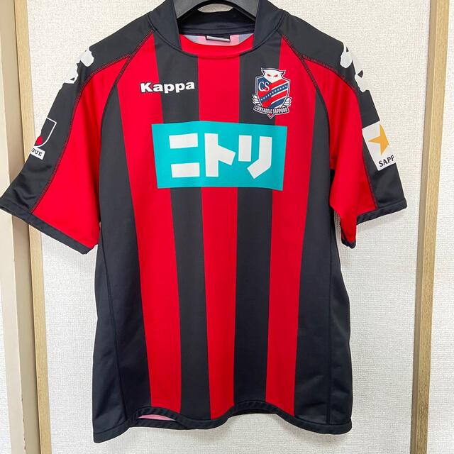 Kappa(カッパ)の【Mサイズ】北海道コンサドーレ札幌　ユニフォーム　2008年　HOME スポーツ/アウトドアのサッカー/フットサル(ウェア)の商品写真